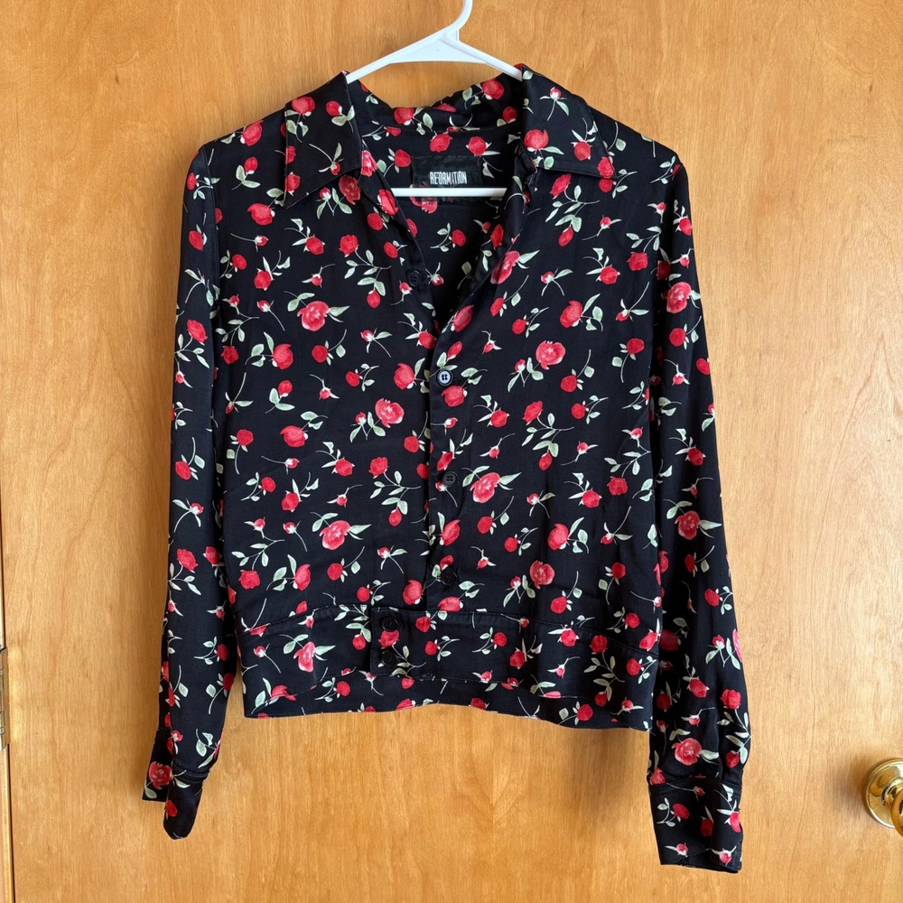 Reformation Floral Button Down Shirt Womens XS Black Red Rosebud Top‎